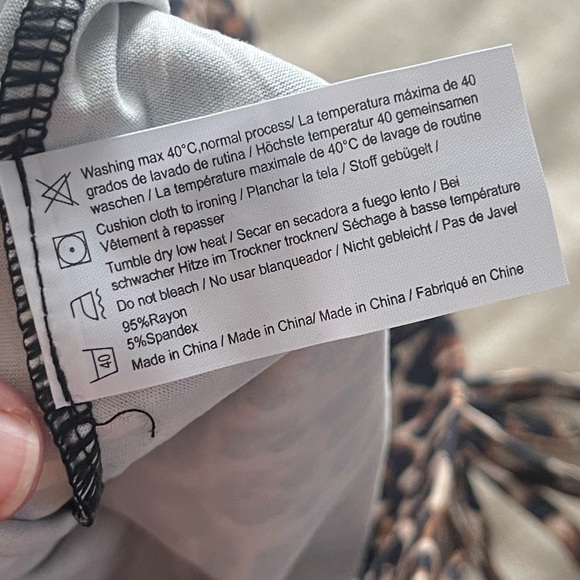 Amazon Ekouaer nwt leopard print rayon pajama set - Picture 8 of 11